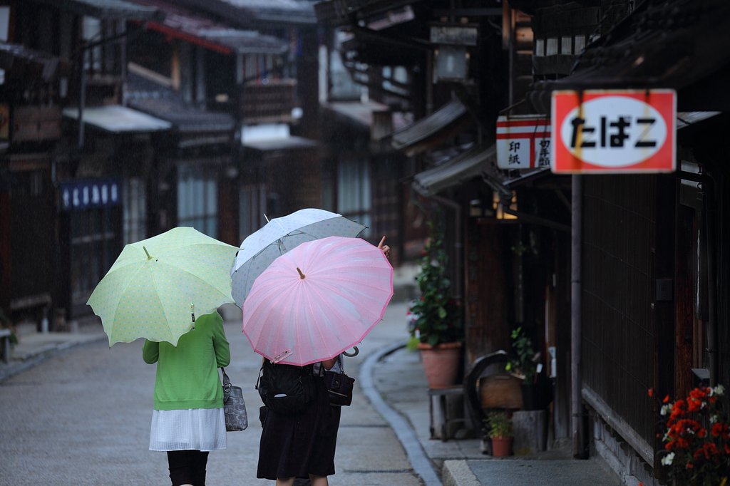 梅雨の旅人