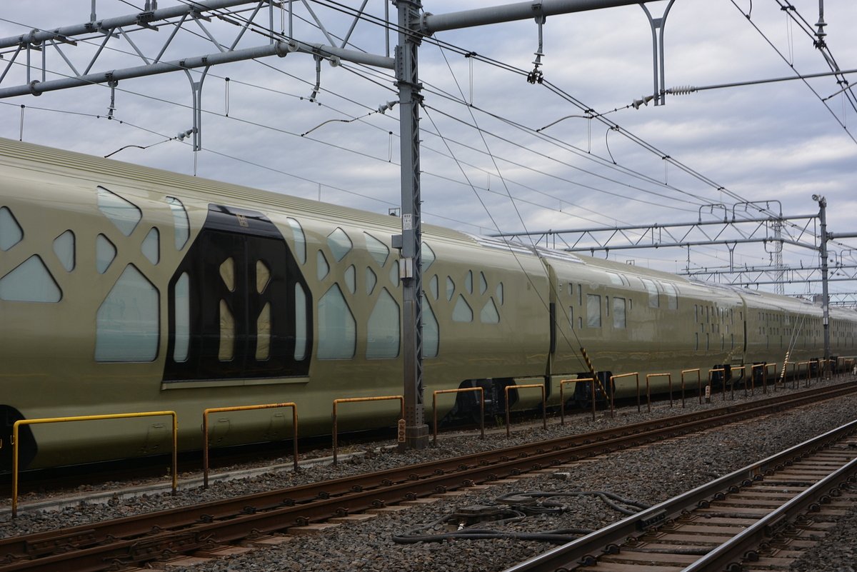 TRAIN SUITE 四季島の窓