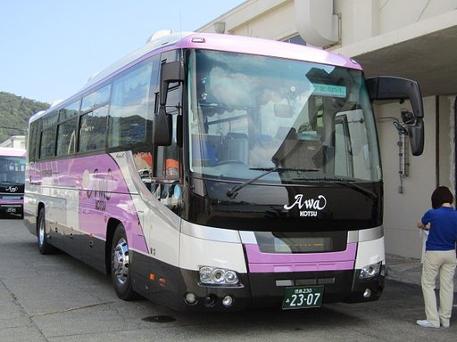 旅に観光バスはいい関係です