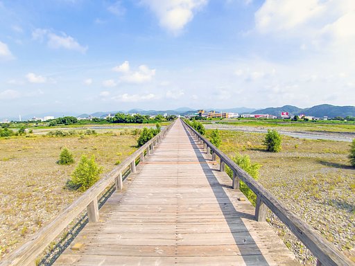 世界一長い木造歩道橋
