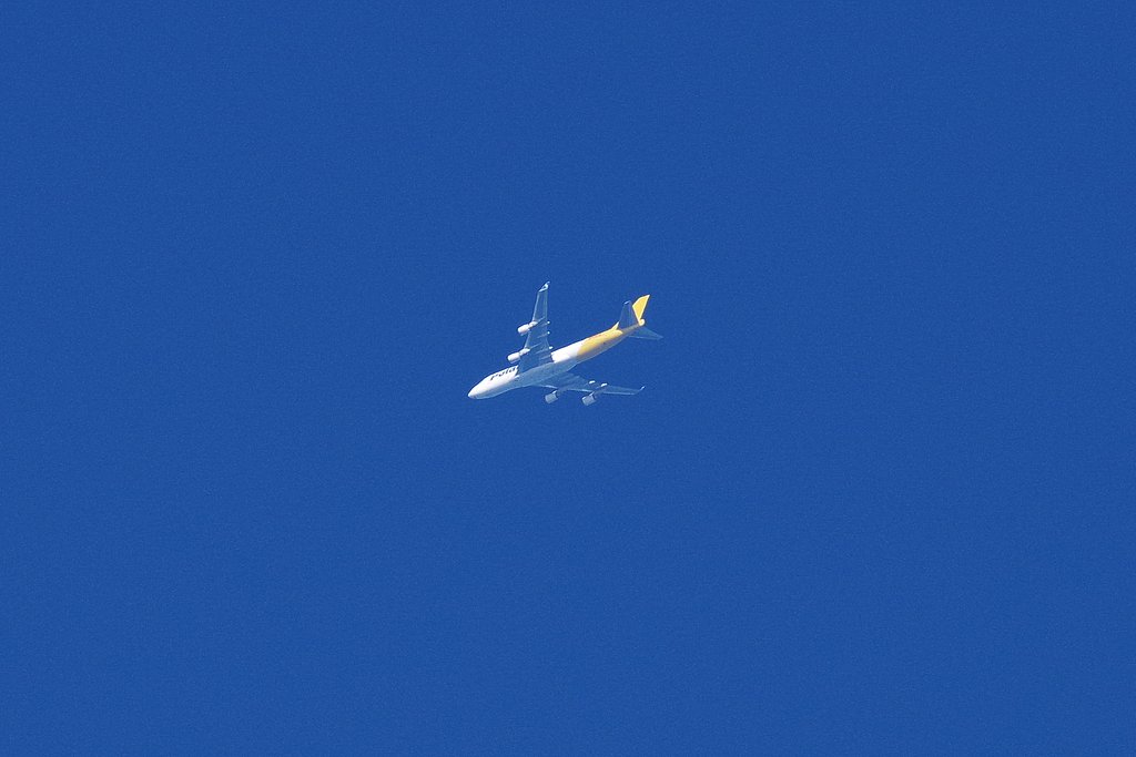 三陸の空を飛ぶジャンボ機