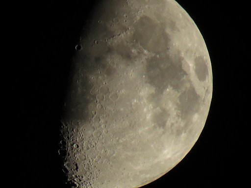 夜の月