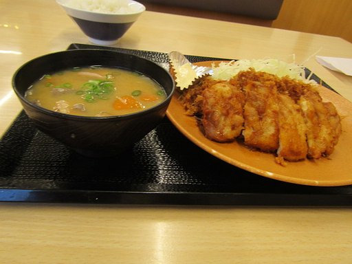 夜のスタミナ定食はこれで決まりです