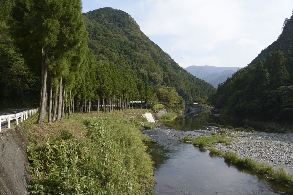 忙しい人ほど、カメラを持って歩きましょう。