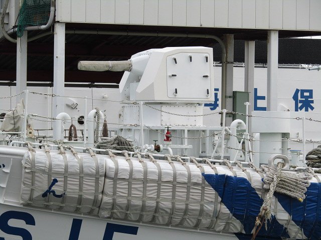大砲が貫禄ありますね、、