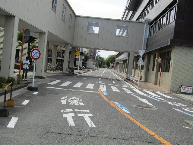 渡り廊下のある建物は珍しい