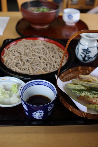 【天】ざるこそ美味しい北広島の赤蕎麦