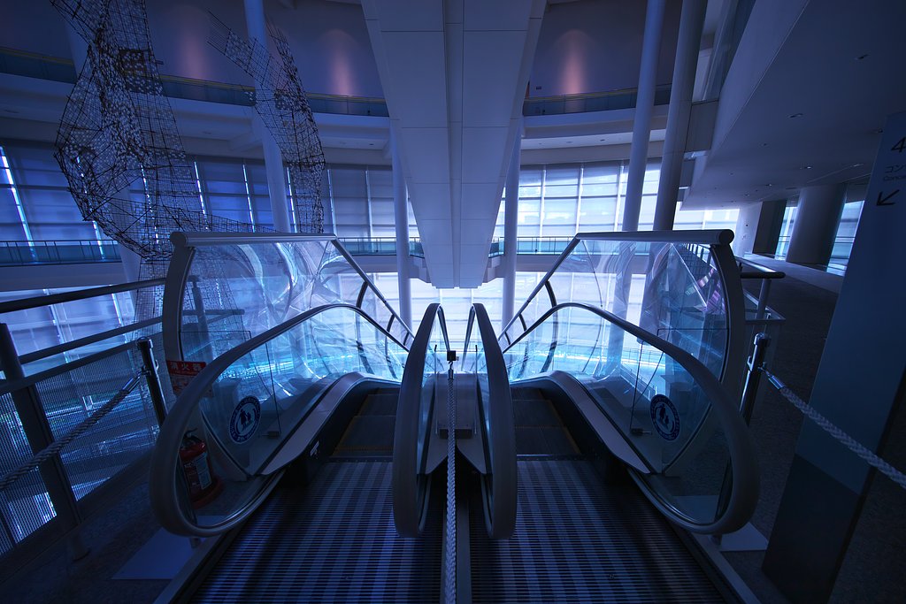 escalator