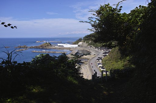 鶴岡市加茂の海岸線