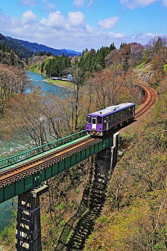 秋田内陸線阿仁秋模様