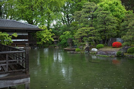 渉成園