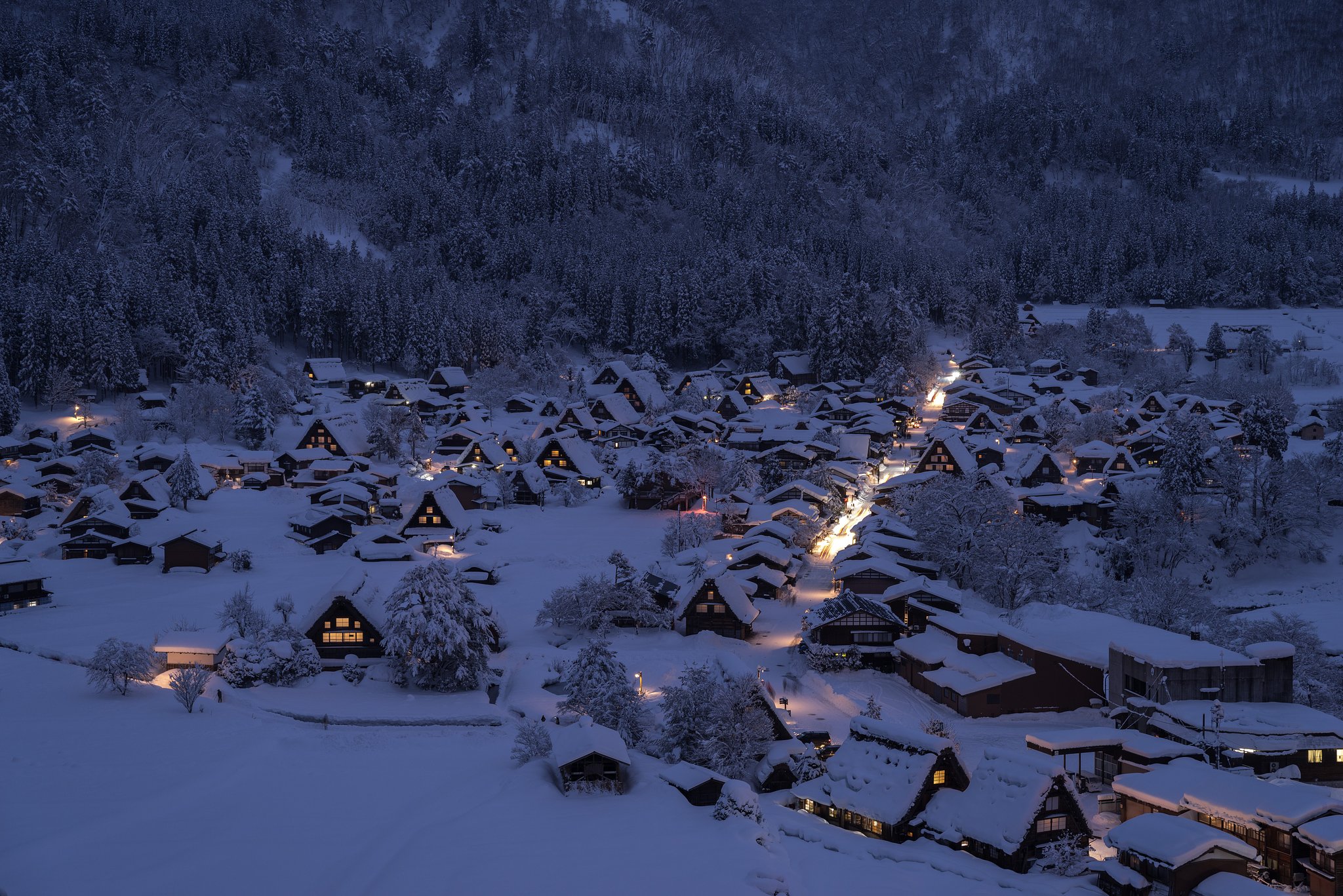 雪の白川郷