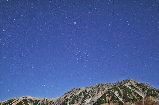 富山に降る