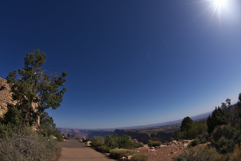 AT-X 107 DX Fish Eye 10-17mm F3.5-4.5