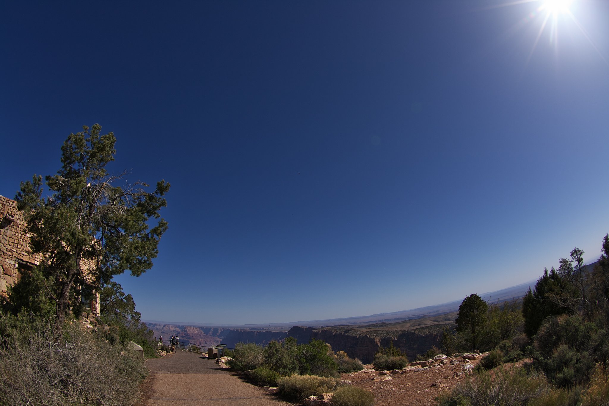 AT-X 107 DX Fish Eye 10-17mm F3.5-4.5