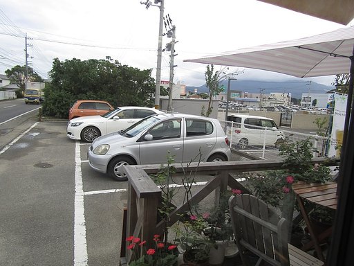レストラン駐車場　です
