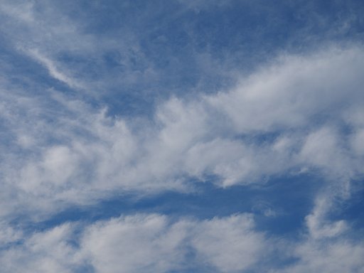芸術の秋空