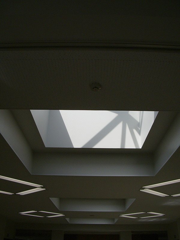 空へと抜ける