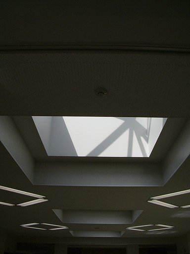 空へと抜ける