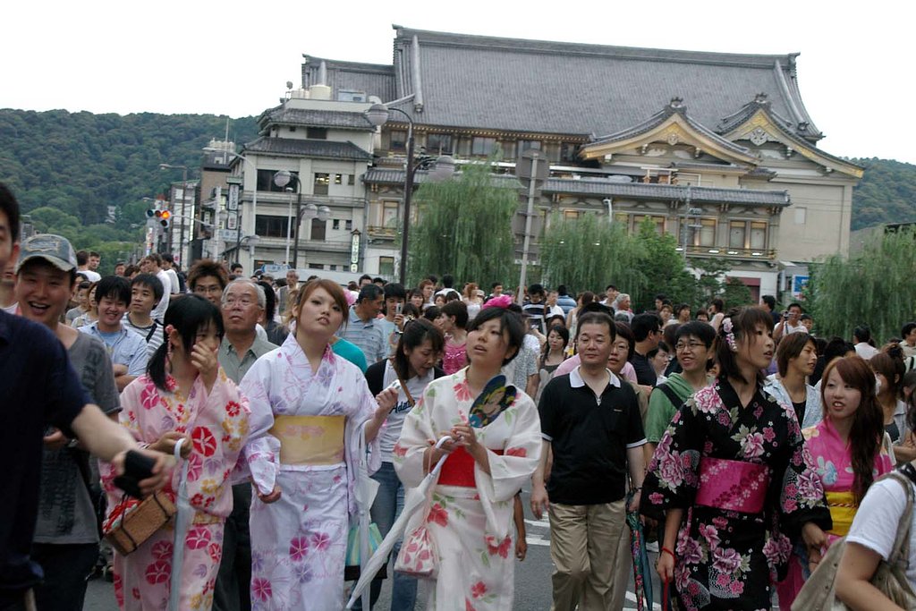 祇園祭り歩行者天国