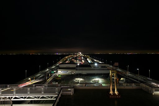 海ほたる