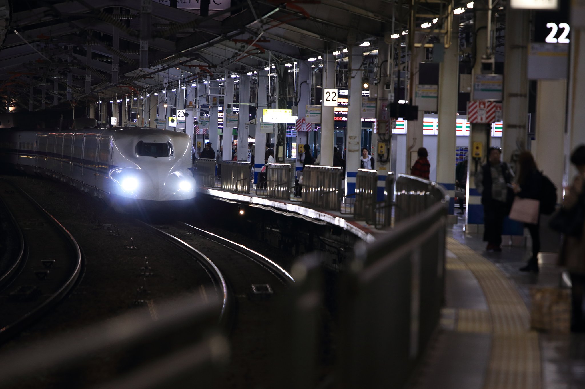 岡山駅新幹線ホーム