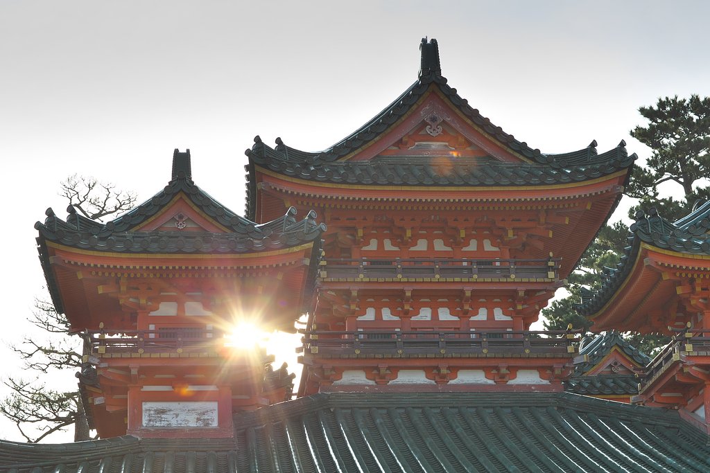 神宮の光芒