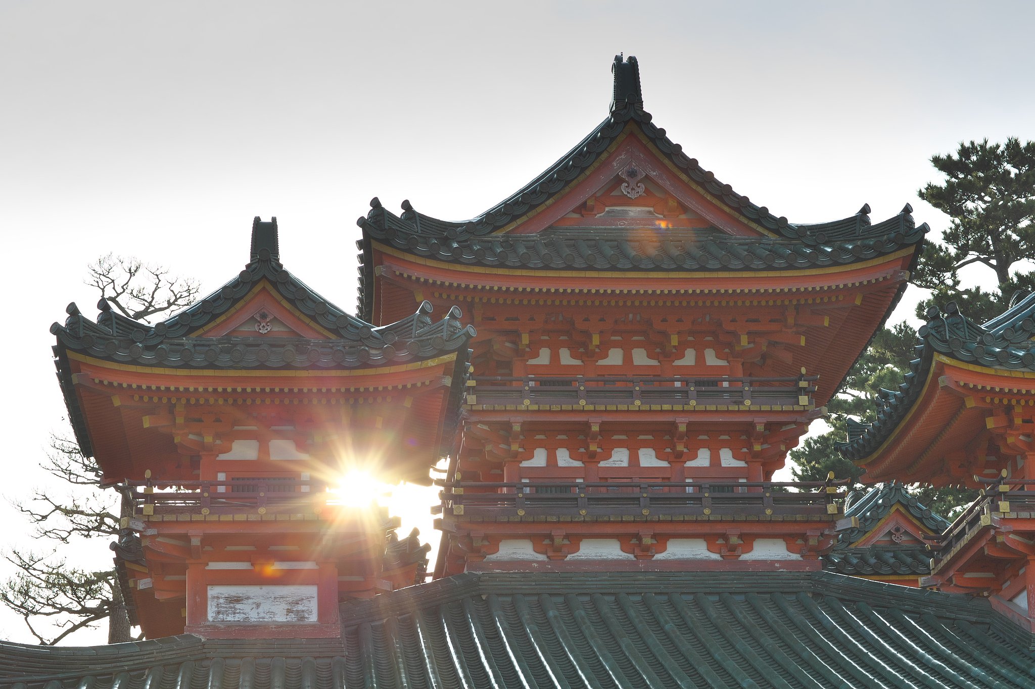 神宮の光芒