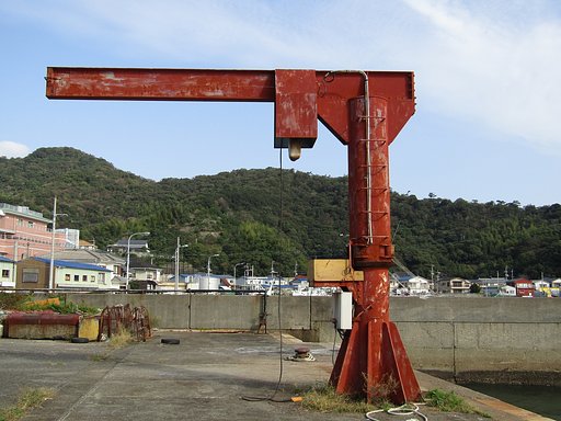 漁港に意味不明の設備がありました