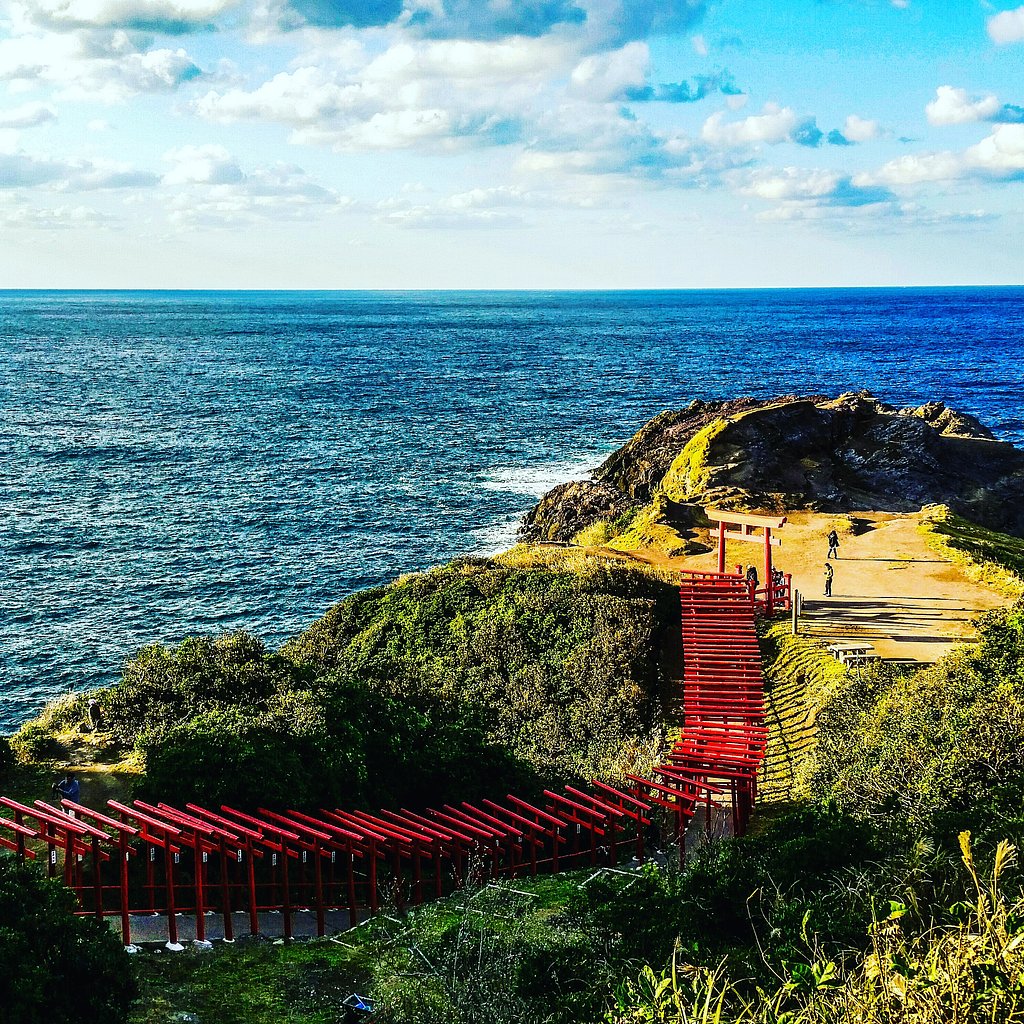 【色】赤い鳥居