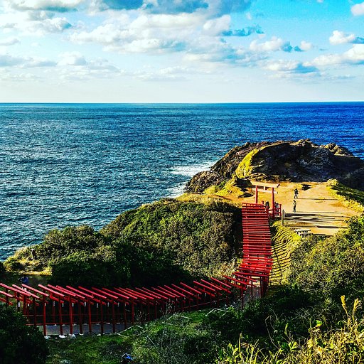 【色】赤い鳥居