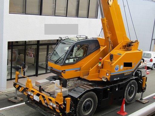 重機の怪獣現る！わを～～
