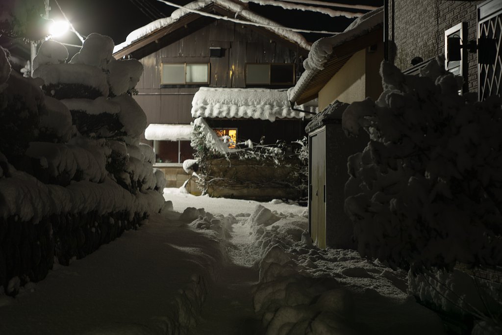 積雪・・。