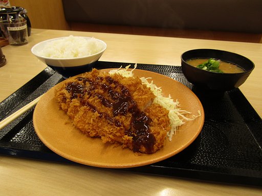 ロースカツ定食　１２０ｇ　