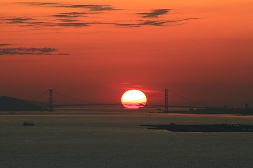 春の夕日