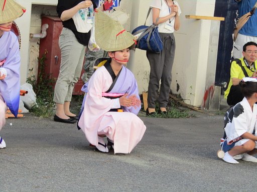 歓迎セレモニーで阿波踊り