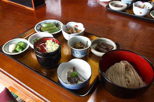 今日のお昼はルン♪