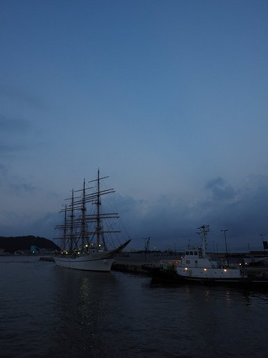 【天】夜の帳が降りてくる