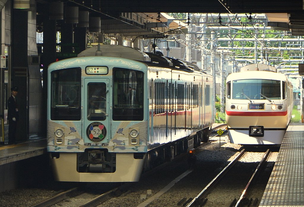 レストラン電車と特急レッドアロークラッシック