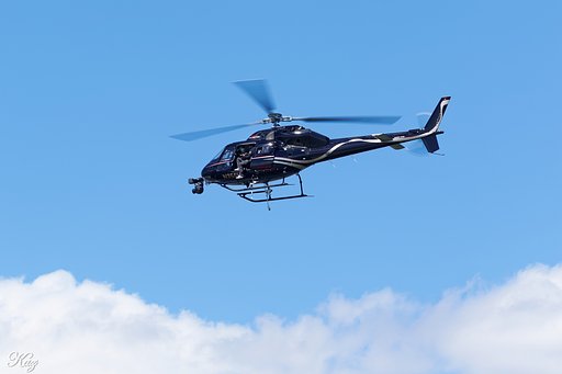 機上のカメラマン