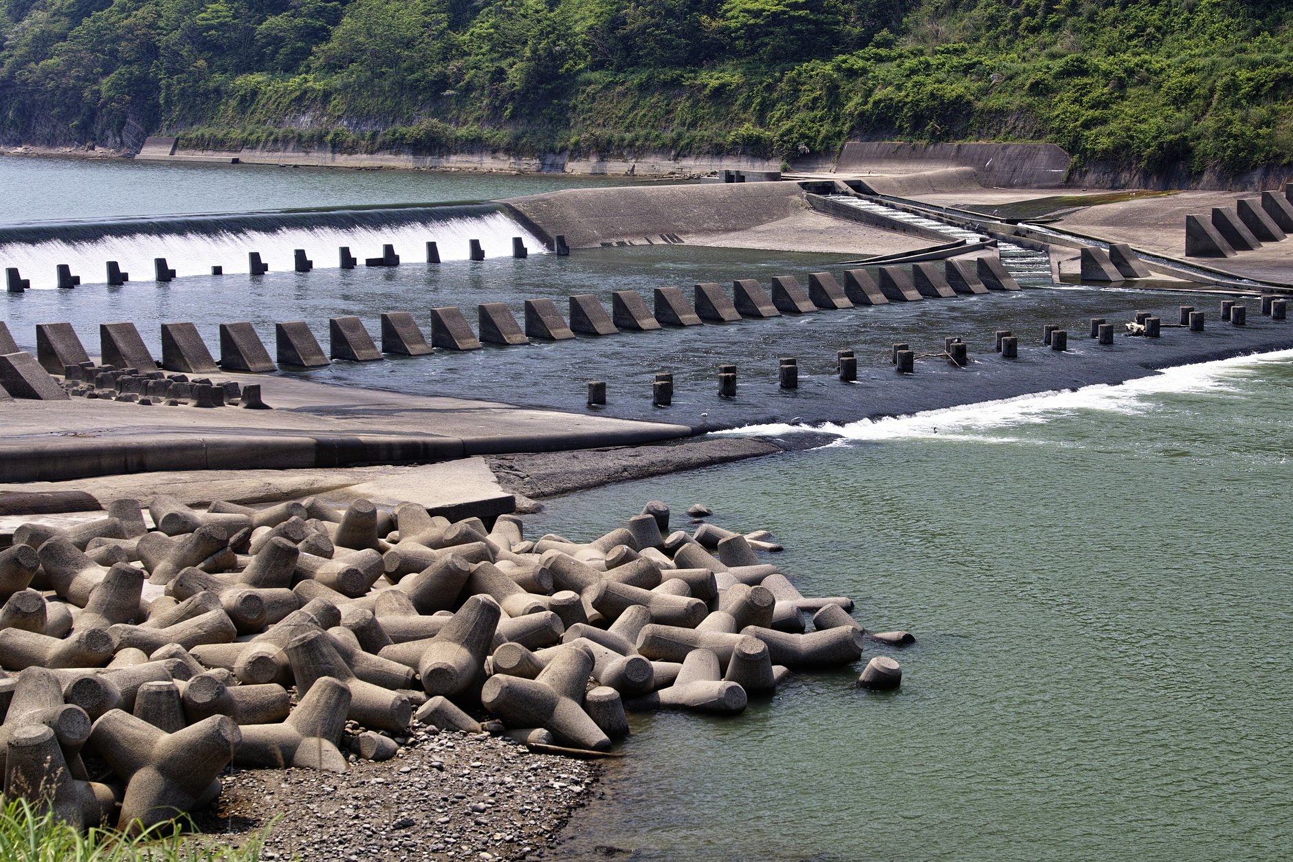 野積の堰