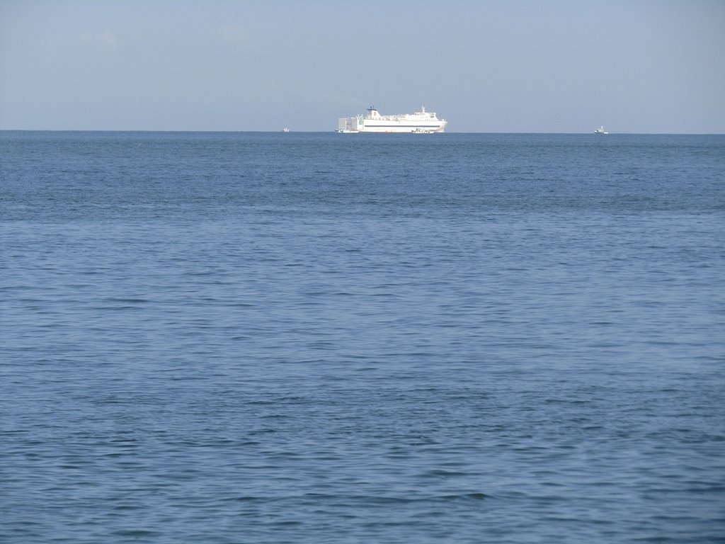 天気のいい日は沖まで見えるんです