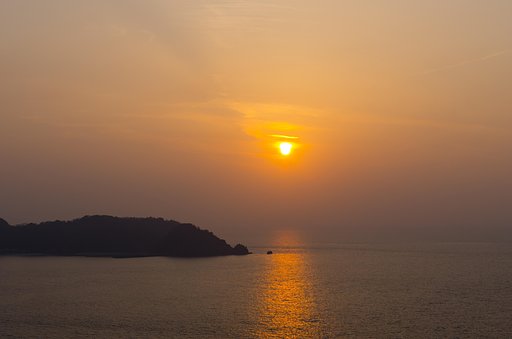 日本海の夕焼け-１。