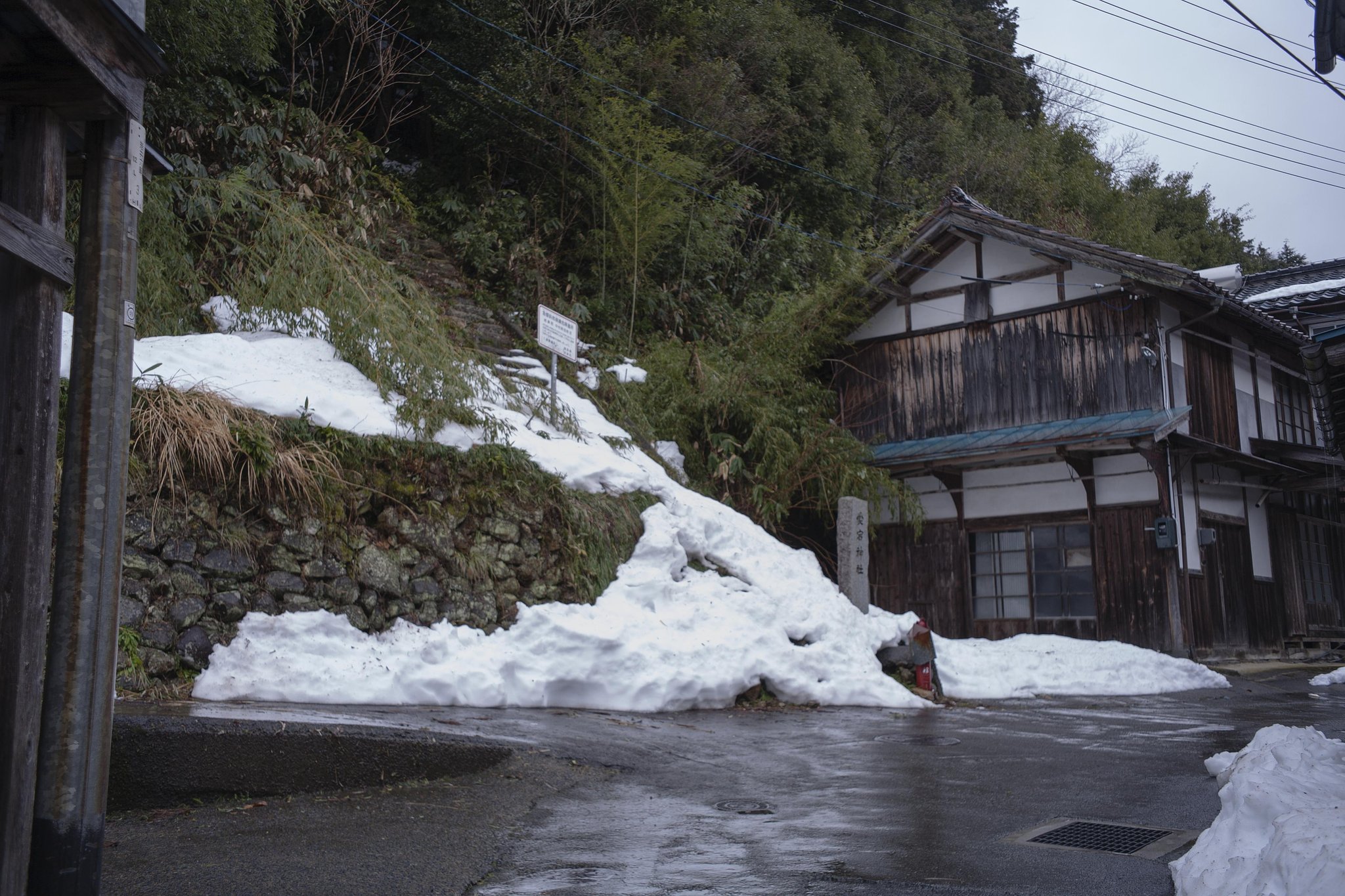 愛宕山の上り口。