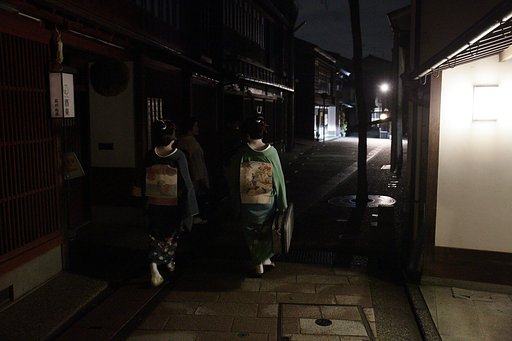 茶屋街の静まる頃に