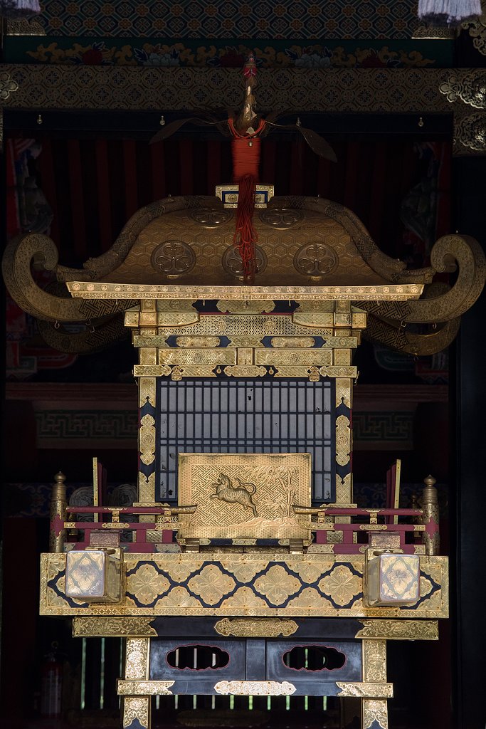 黄金の神輿