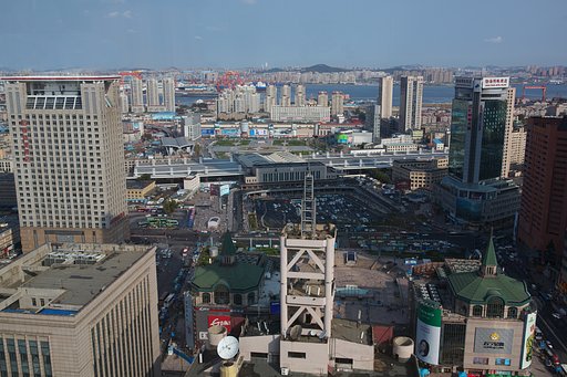 大連駅を望む