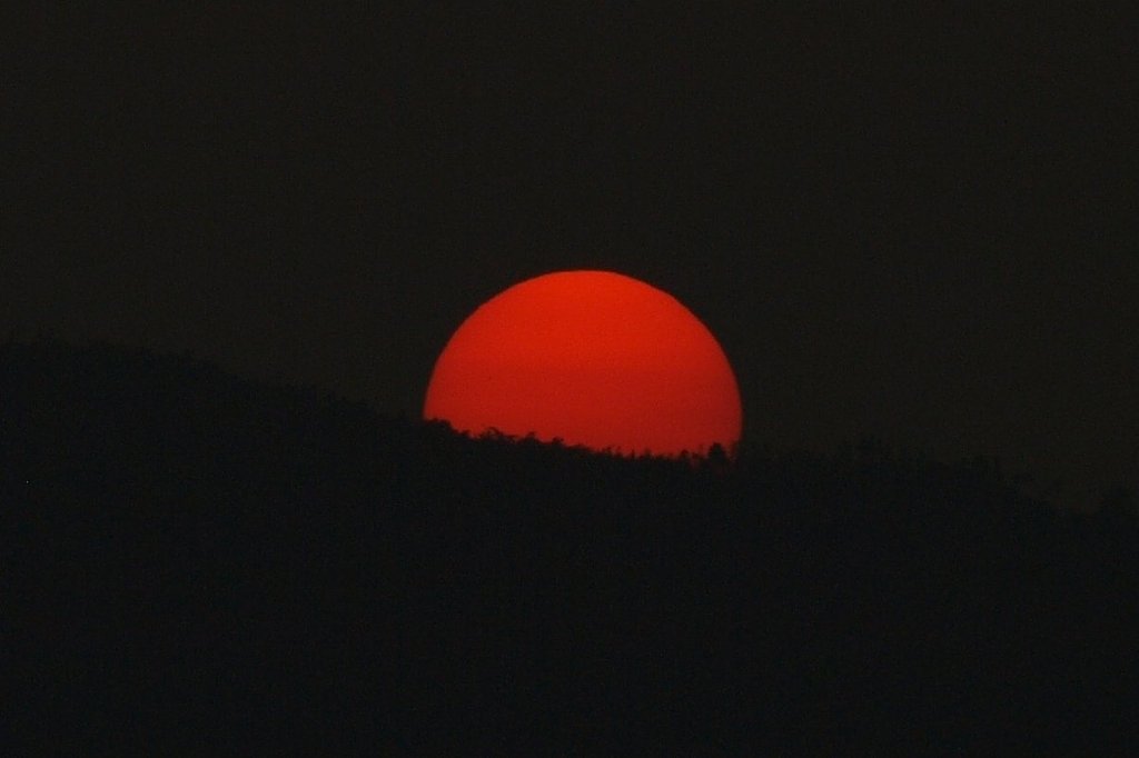 【変化】真っ赤な太陽
