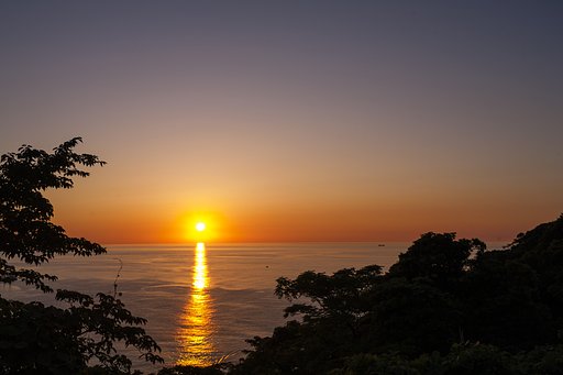 日本海の夕焼け（５D）