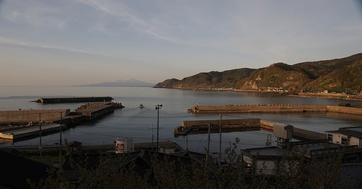 鳥海山遠望